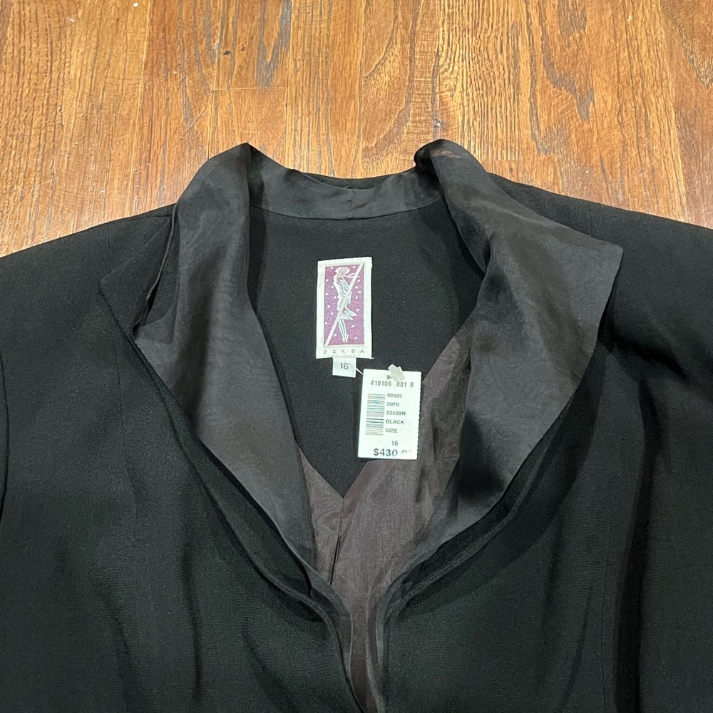 Zelda Women Black Blazer - Picture 3 of 9